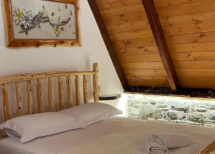 Bed and breakfast Bujtina Fati Art Erseke